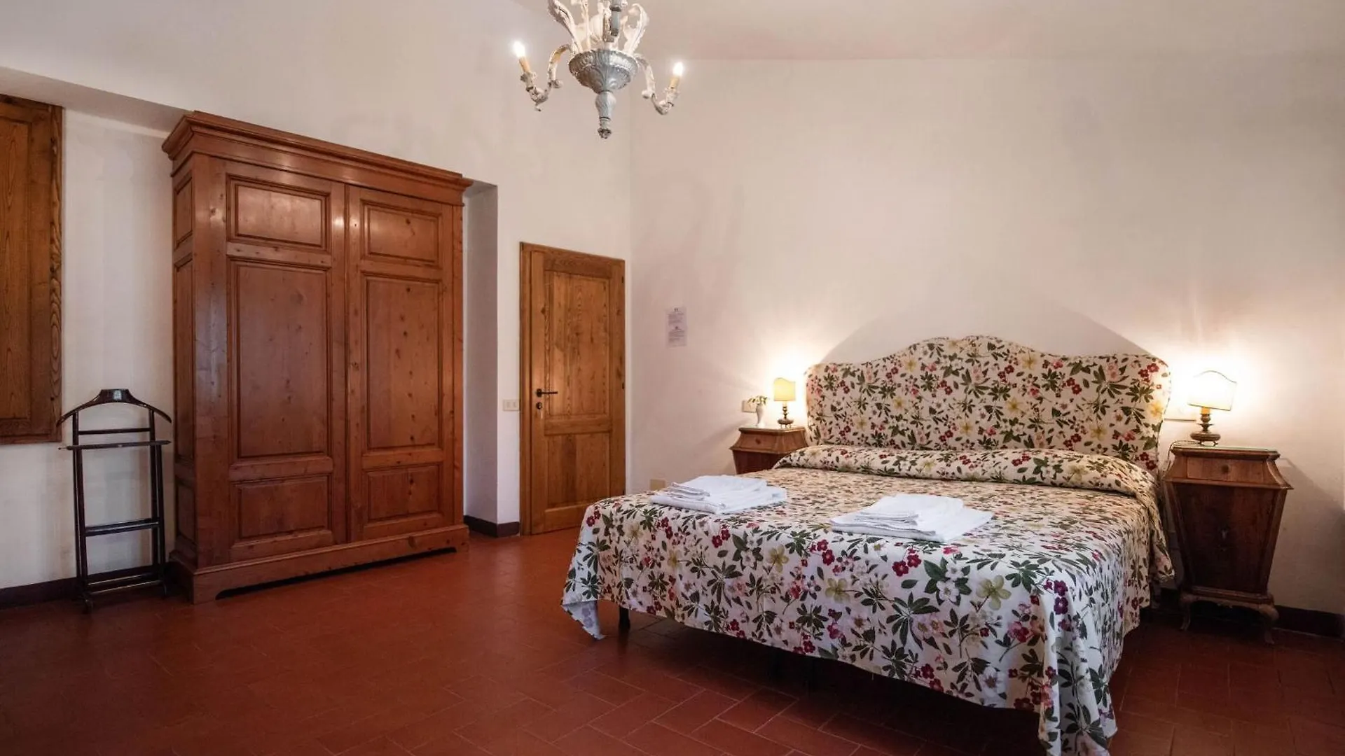 Green Hill Apartment In Tuscan Countryside Siena