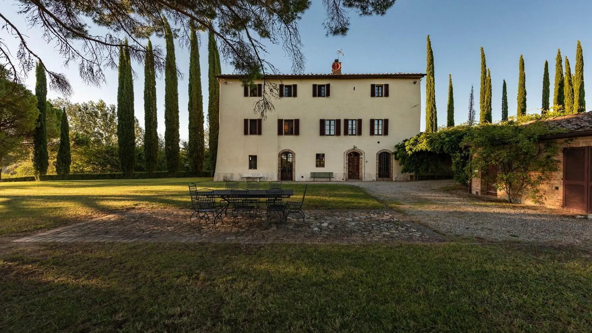 Green Hill Apartment In Tuscan Countryside Siena